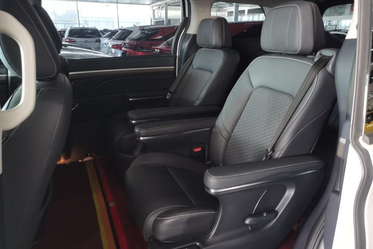Used GAC Trumpchi M8 2023 Lingxiu Series 390T Luxury Edition Interior 4