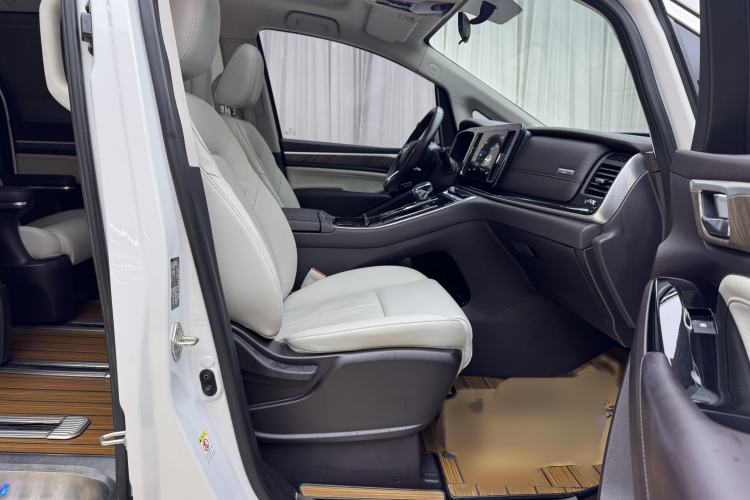 Used GAC Trumpchi M8 2023 Lingxiu Series 390T Deluxe Edition Interior 4