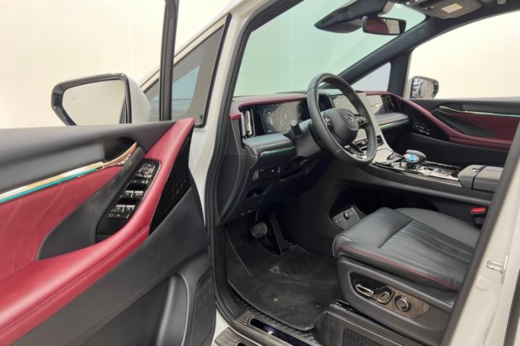 Used GAC Trumpchi M8 2023 Zongshi Series 400T Ultimate Edition Interior 4