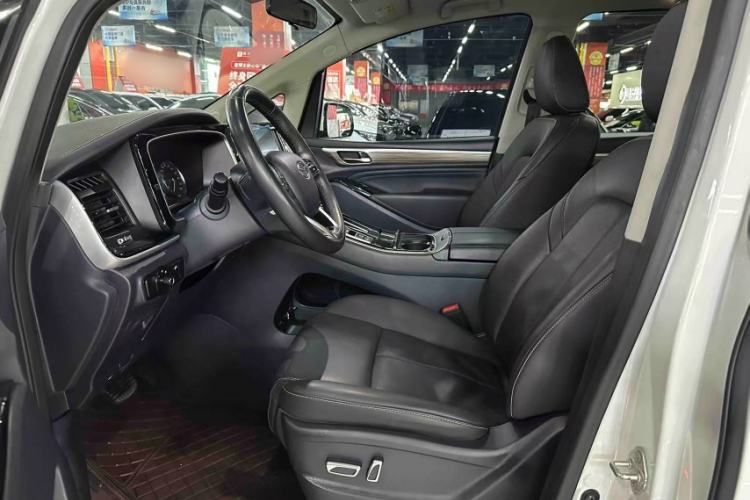 Used GAC Trumpchi M8 2023 Lingxiu Series 390T Deluxe Edition Interior 4