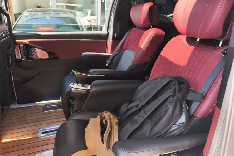 Used GAC Trumpchi M8 2023 Zongshi Series 400T Ultimate Edition Interior 4
