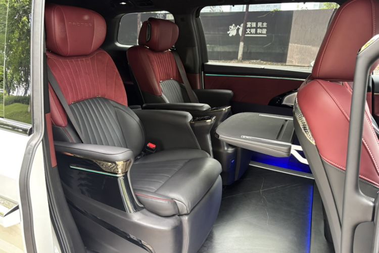 Used GAC Trumpchi M8 2023 Zongshi Series Dual-Motor Flagship Edition Interior 4