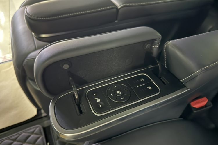 Used GAC Trumpchi M8 2023 Lingxiu Series 390T Prestige Edition Interior 4