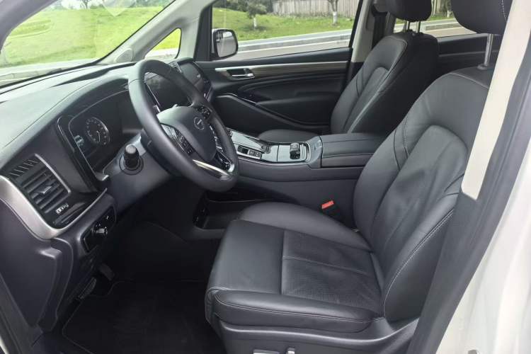 Used GAC Trumpchi M8 2023 Lingxiu Series 390T Deluxe Edition Interior 5