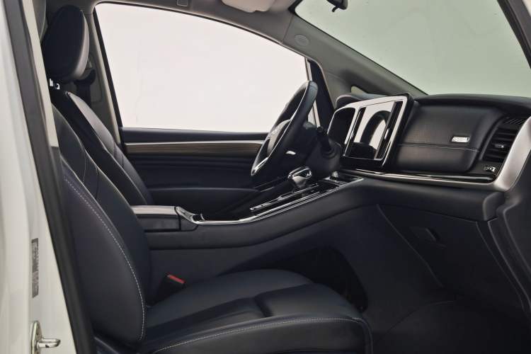 Used GAC Trumpchi M8 2023 Lingxiu Series 390T Deluxe Edition Interior 5