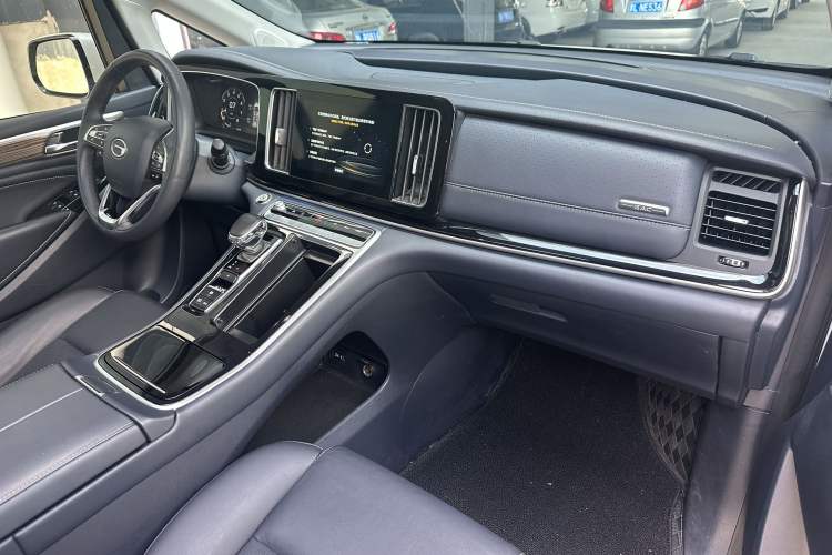 Used GAC Trumpchi M8 2023 Lingxiu Series 390T Prestige Edition Interior 5
