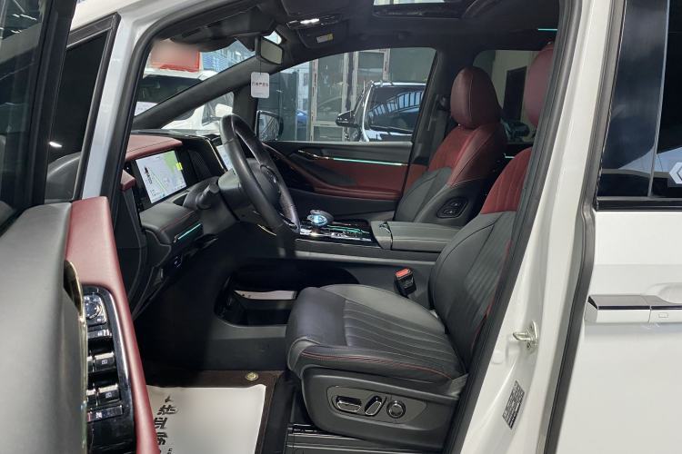 Used GAC Trumpchi M8 2023 Zongshi Series 400T Ultimate Edition Interior 5