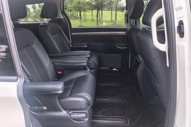 Used GAC Trumpchi M8 2023 Lingxiu Series 390T Deluxe Edition Interior 6