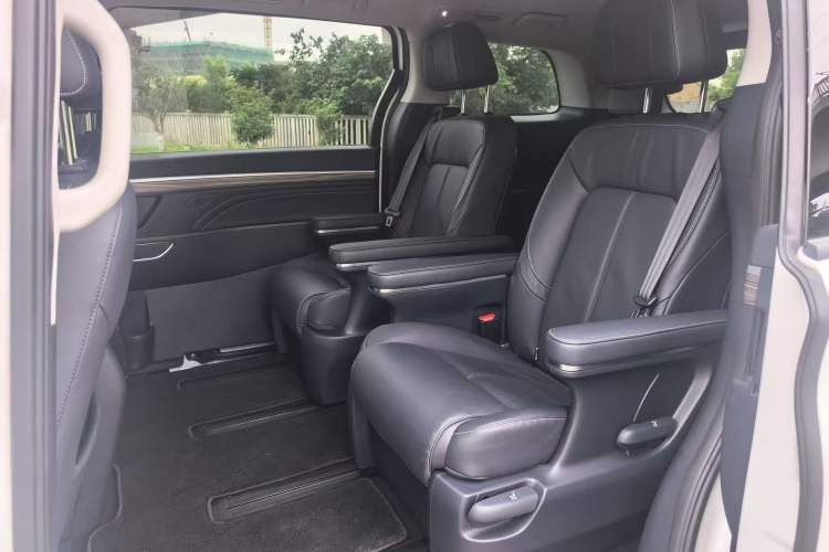 Used GAC Trumpchi M8 2023 Lingxiu Series 390T Deluxe Edition Interior 7