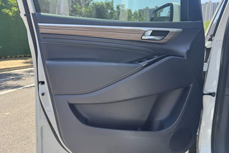 Used GAC Trumpchi M8 2023 Master Series 390T Ultimate Edition Interior 7