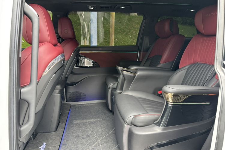 Used GAC Trumpchi M8 2023 Zongshi Series Dual-Motor Flagship Edition Interior 7