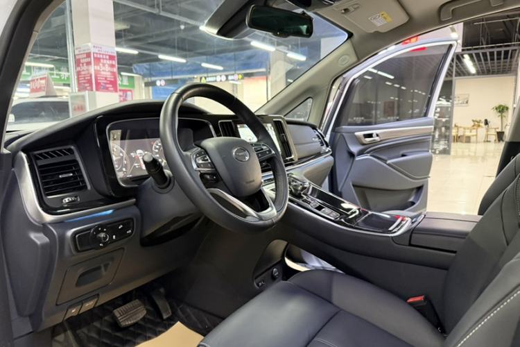 Used GAC Trumpchi M8 2023 Lingxiu Series 390T Prestige Edition Interior 7
