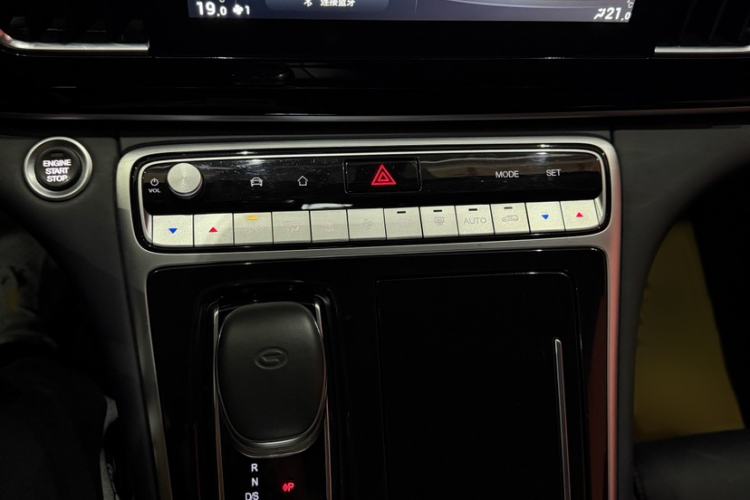 Used GAC Trumpchi M8 2023 Lingxiu Series 390T Luxury Edition Interior 8