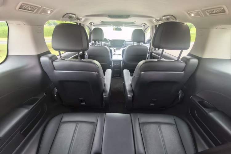 Used GAC Trumpchi M8 2023 Lingxiu Series 390T Deluxe Edition Interior 8
