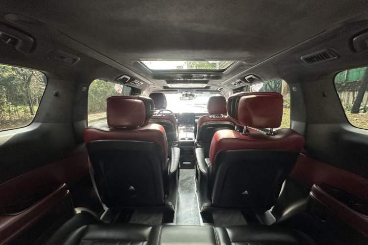 Used GAC Trumpchi M8 2023 Zongshi Series Dual-Motor YuZun Edition Interior 8