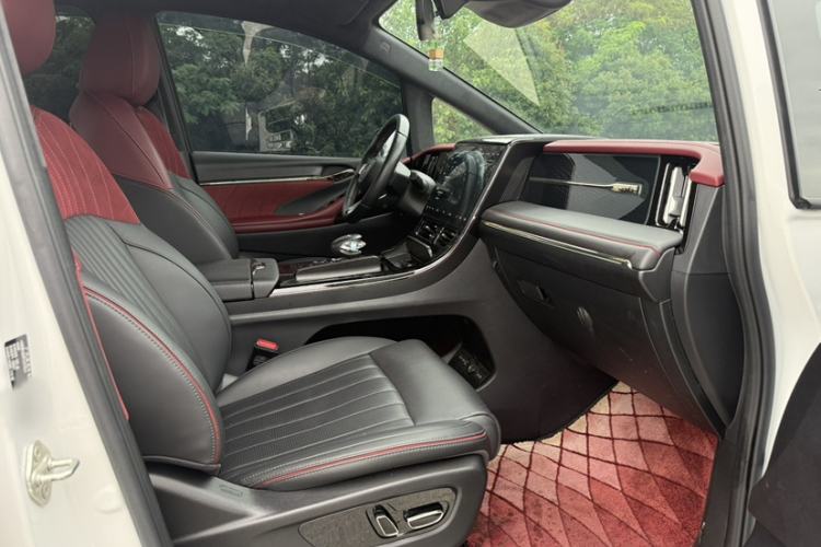 Used GAC Trumpchi M8 2023 Zongshi Series 400T Ultimate Edition Interior 8