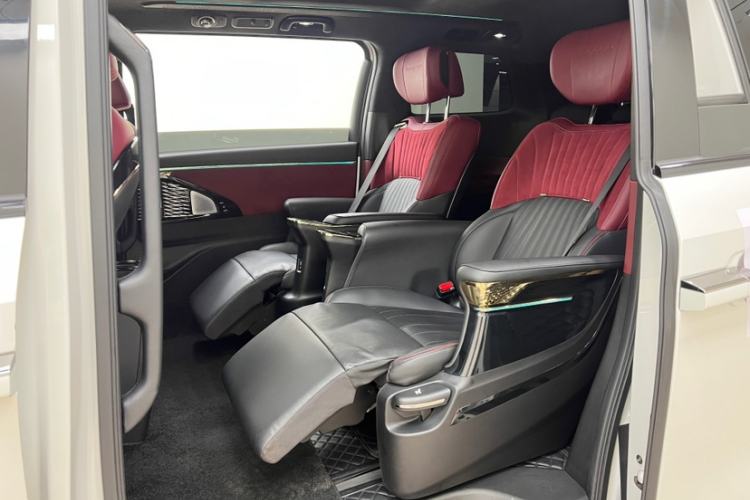 Used GAC Trumpchi M8 2023 Zongshi Series 400T Ultimate Edition Interior 8