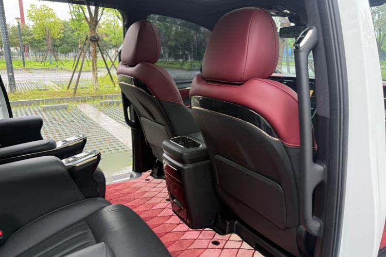 Used GAC Trumpchi M8 2023 Zongshi Series 400T Ultimate Edition Interior 8