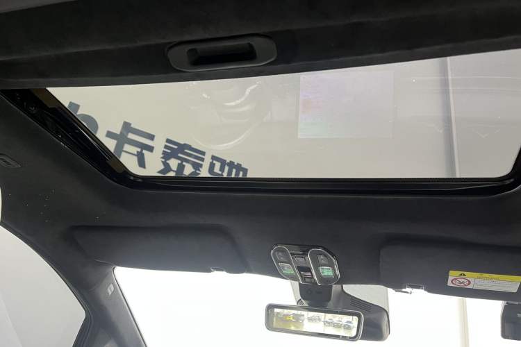 Used GAC Trumpchi M8 2023 Zongshi Series Dual-Motor YuZun Edition Interior 8