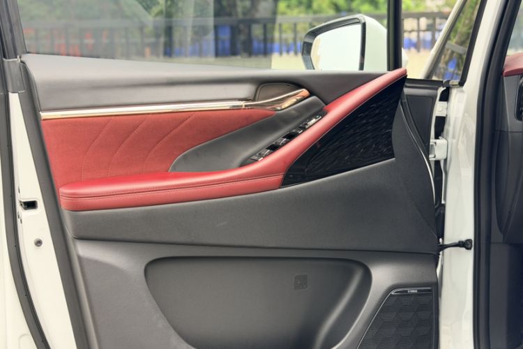 Used GAC Trumpchi M8 2023 Zongshi Series 400T Flagship Edition Interior 8
