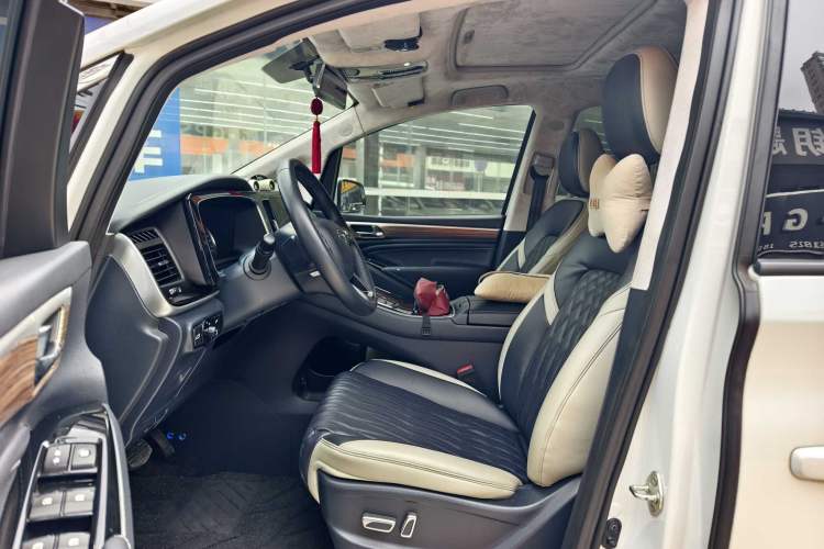 Used GAC Trumpchi M8 2023 Lingxiu Series 390T Deluxe Edition Interior 8