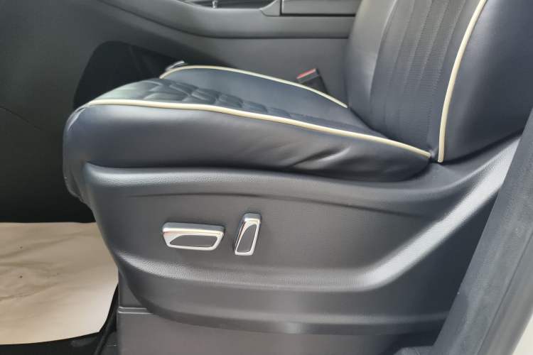 Used GAC Trumpchi M8 2023 Lingxiu Series 390T Luxury Edition Interior 8