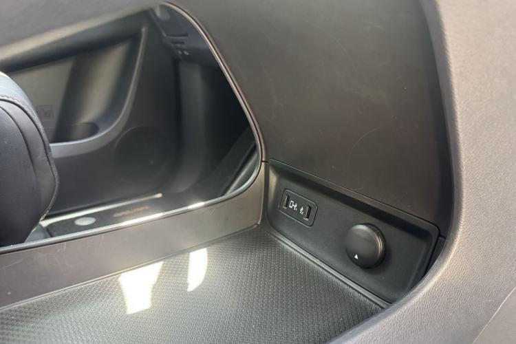 Used GAC Trumpchi M8 2023 Master Series 390T Ultimate Edition Interior 9