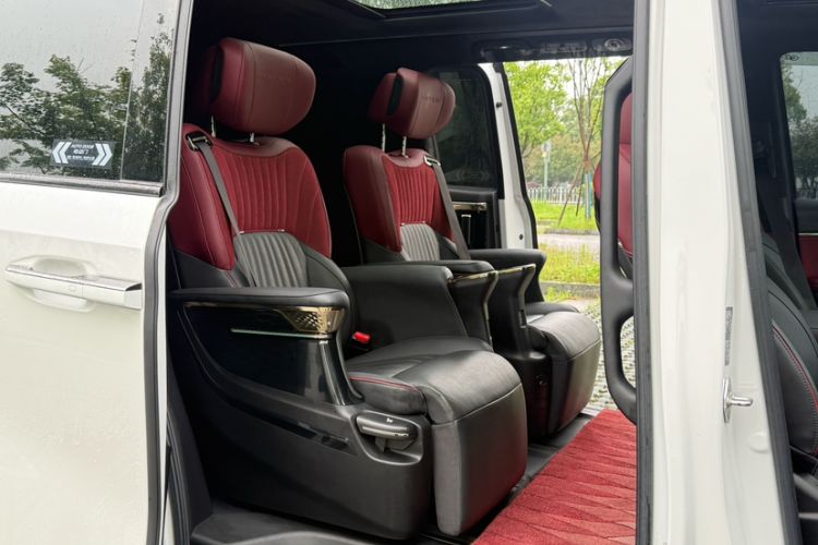 Used GAC Trumpchi M8 2023 Zongshi Series 400T Ultimate Edition Interior 9