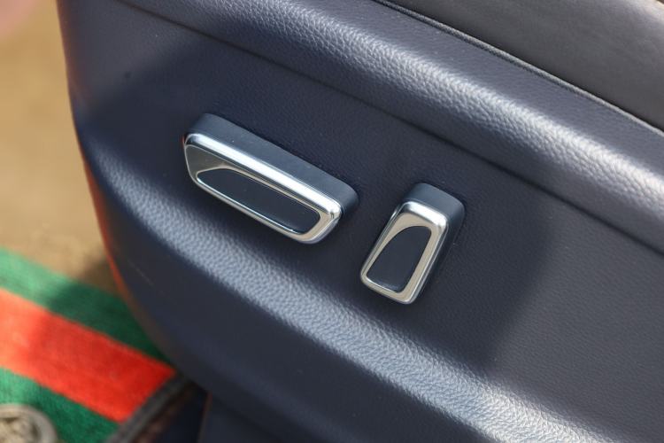 Used GAC Trumpchi M8 2023 Lingxiu Series 390T Prestige Edition Interior 9