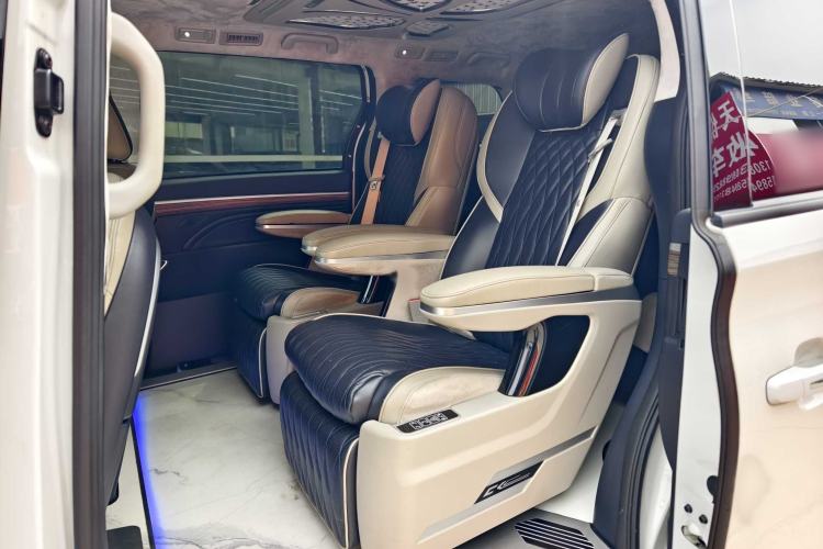 Used GAC Trumpchi M8 2023 Lingxiu Series 390T Deluxe Edition Interior 9