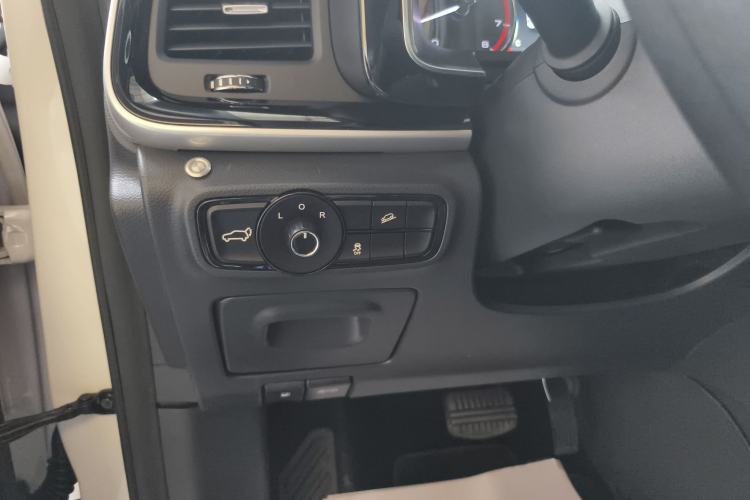 Used GAC Trumpchi M8 2023 Lingxiu Series 390T Luxury Edition Interior 9
