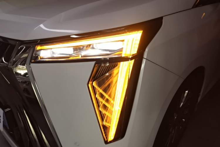 Used GAC Trumpchi M8 2023 Zongshi Series 400T Ultimate Edition Left Front Headlight
