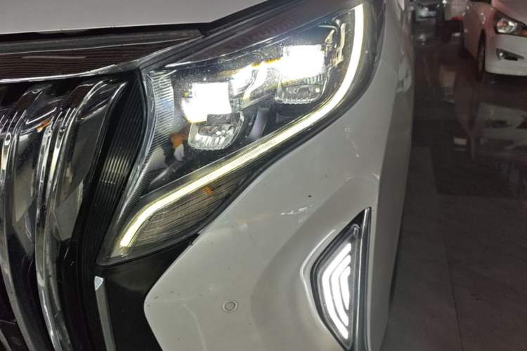 Used GAC Trumpchi M8 2023 Lingxiu Series 390T Ultimate Edition Left Front Headlight