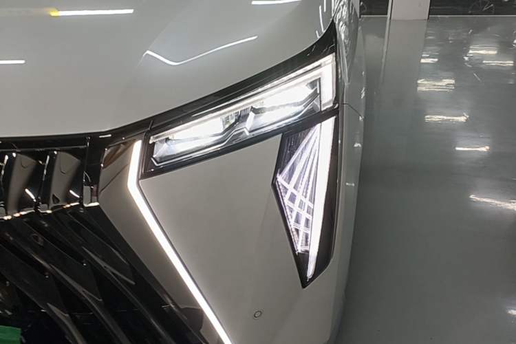 Used GAC Trumpchi M8 2023 Zongshi Series 400T Ultimate Edition Left Front Headlight