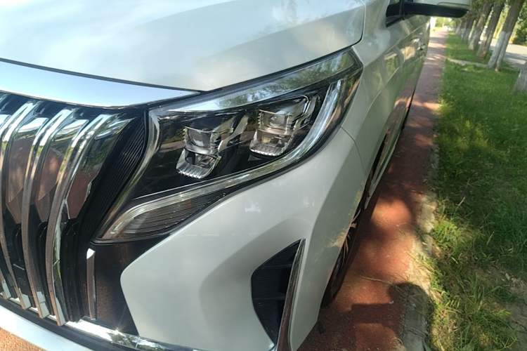 Used GAC Trumpchi M8 2023 Lingxiu Series 390T Deluxe Edition Left Front Headlight