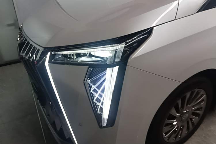 Used GAC Trumpchi M8 2023 Zongshi Series 400T Flagship Edition Left Front Headlight