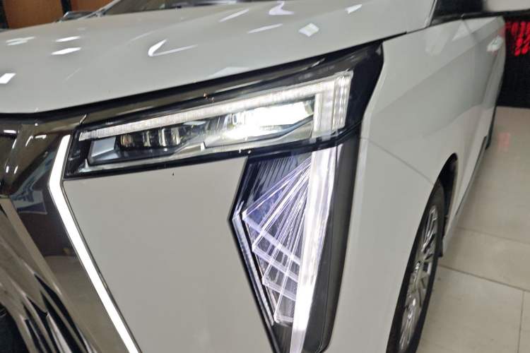 Used GAC Trumpchi M8 2023 Zongshi Series Dual-Motor YuZun Edition Left Front Headlight