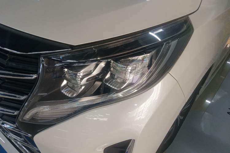 Used GAC Trumpchi M8 2023 Lingxiu Series 390T Deluxe Edition Left Front Headlight