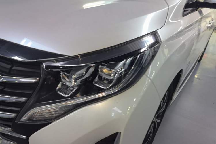 Used GAC Trumpchi M8 2023 Lingxiu Series 390T Deluxe Edition Left Front Headlight