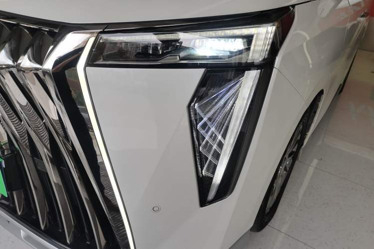Used GAC Trumpchi M8 2023 Zongshi Series 400T Ultimate Edition Left Front Headlight