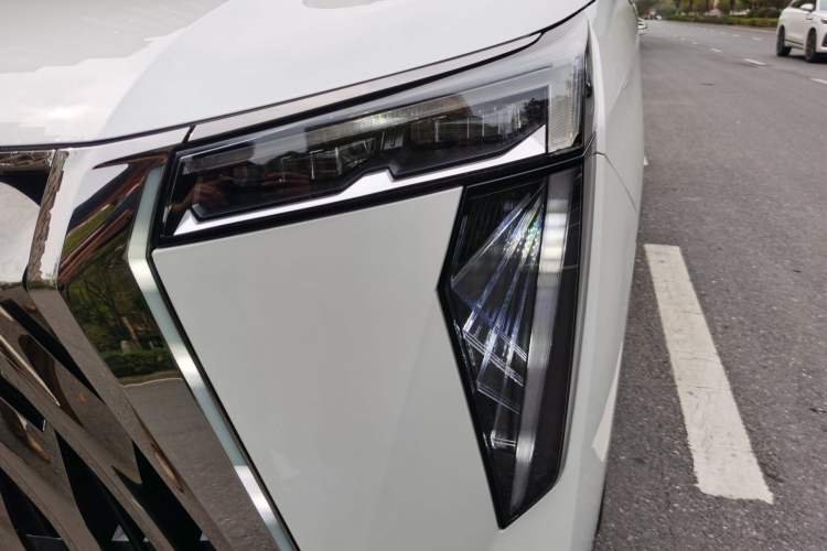 Used GAC Trumpchi M8 2023 Zongshi Series 400T Ultimate Edition Left Front Headlight