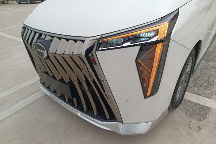 Used GAC Trumpchi M8 2023 Zongshi Series 400T Ultimate Edition Left Front Headlight