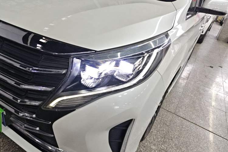 Used GAC Trumpchi M8 2023 Lingxiu Series 390T Luxury Edition Left Front Headlight