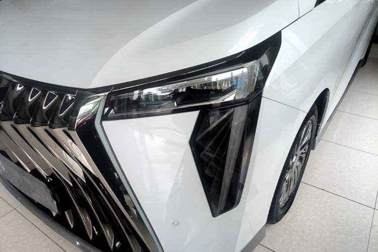 Used GAC Trumpchi M8 2023 Zongshi Series Dual-Motor YuZun Edition Left Front Headlight