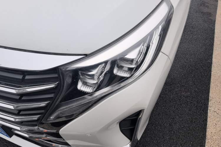 Used GAC Trumpchi M8 2023 Lingxiu Series 390T Prestige Edition Left Front Headlight