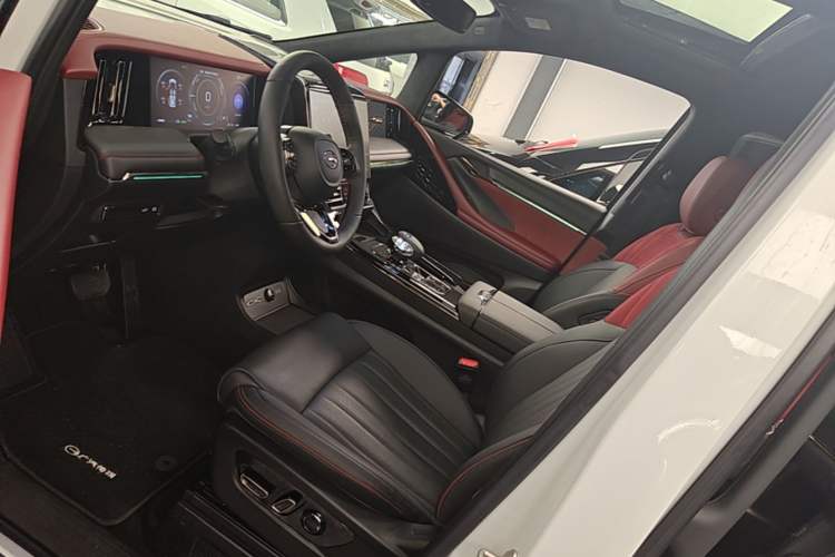 Used GAC Trumpchi M8 2023 Zongshi Series Dual-Motor Flagship Edition Left Front Seat