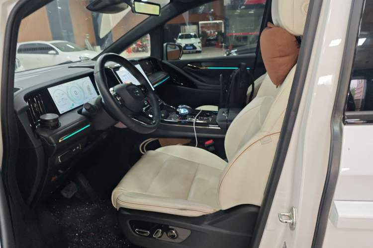 Used GAC Trumpchi M8 2023 Zongshi Series Dual-Motor YuZun Edition Left Front Seat