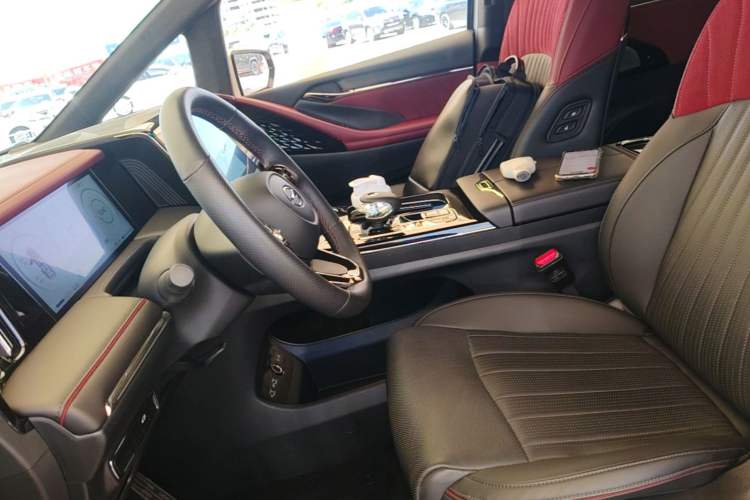 Used GAC Trumpchi M8 2023 Zongshi Series 400T Ultimate Edition Left Front Seat