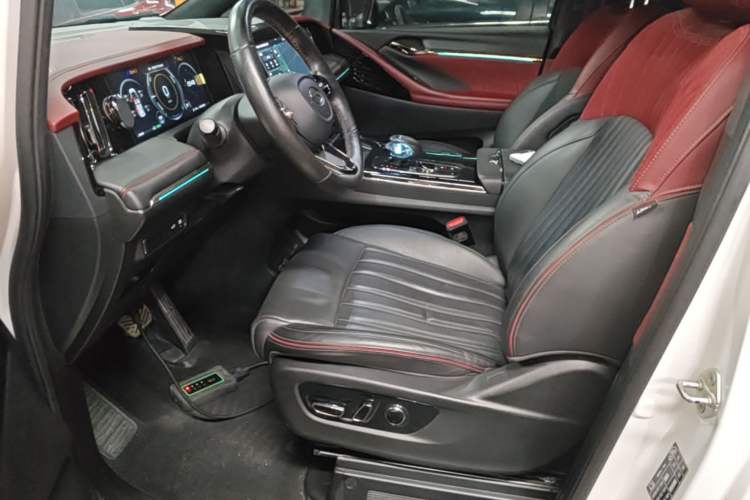 Used GAC Trumpchi M8 2023 Zongshi Series Dual-Motor Supreme Edition Left Front Seat