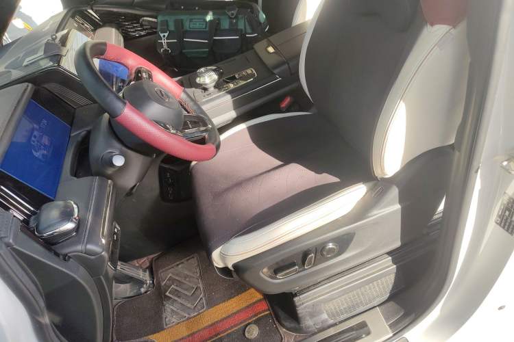 Used GAC Trumpchi M8 2023 Zongshi Series Dual-Motor YuZun Edition Left Front Seat